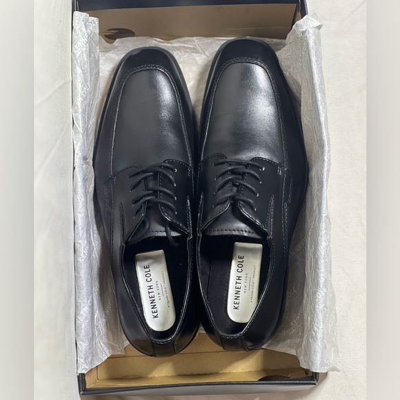 Men's Kenneth Cole Black Dress Shoes, Size-9 Men's Kenneth Cole Black Dress Shoes, Size-9